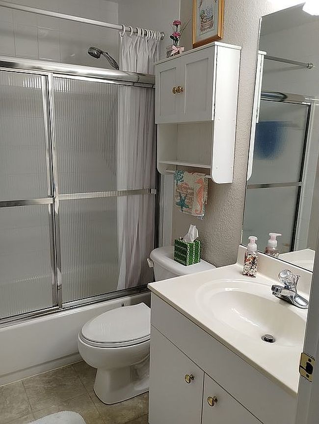 Photo of 2052 Ashley Oaks Cir, Sebring, FL