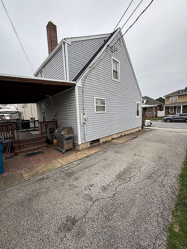 Image of 1562 Stanton St