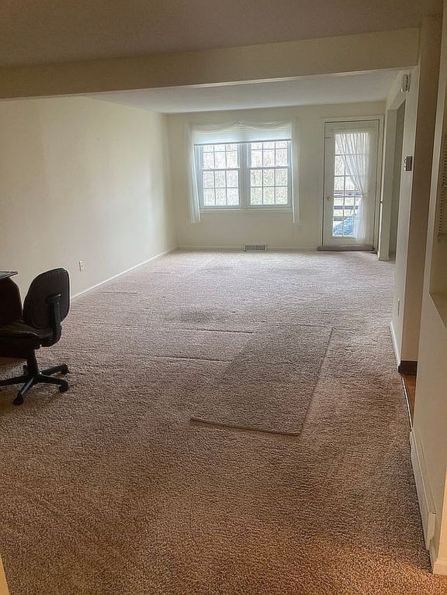 Image of 58 Olde Stone Ln