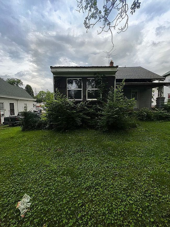 Image of 335 S Main St