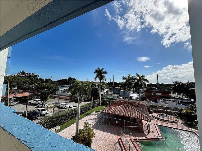 Photo of 5050 Nw 7th St, Miami, FL