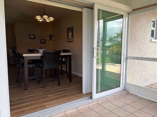 Photo of 126 Se 40th Ter, Cape Coral, FL