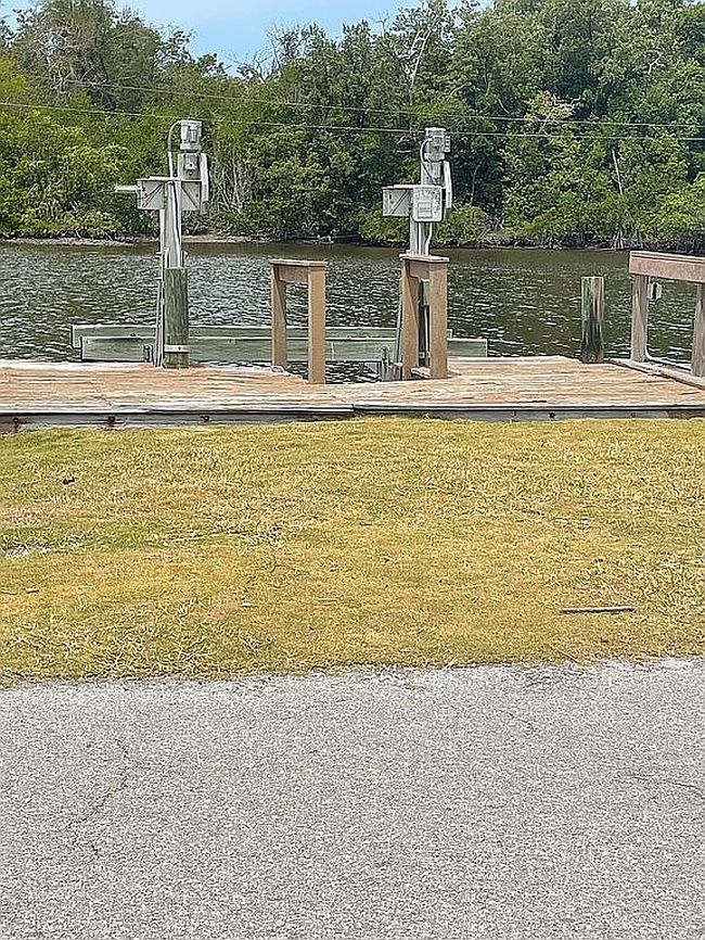 Image of 203 Riverside Dr
