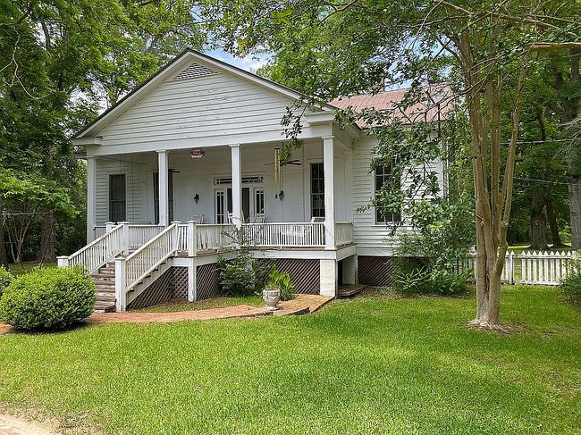 Image of 303 North St