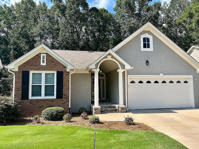 Photo of 126 Masters Dr N