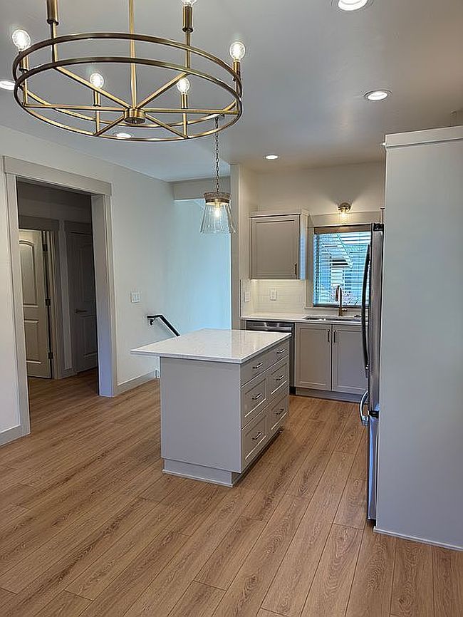 Image of 63169 Nw Via Cambria