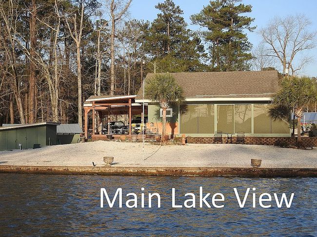 Image of 220 Honeysuckle Ln