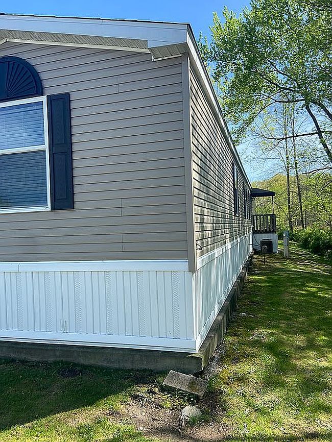 Image of 16 Park Cir