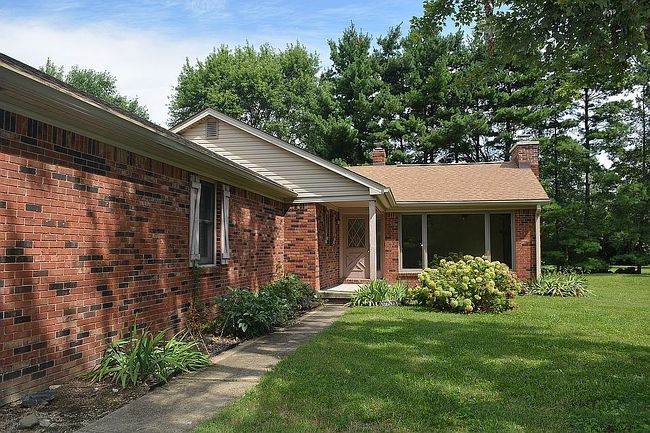 Photo of 1270 N Buck Creek Rd, Greenfield, IN