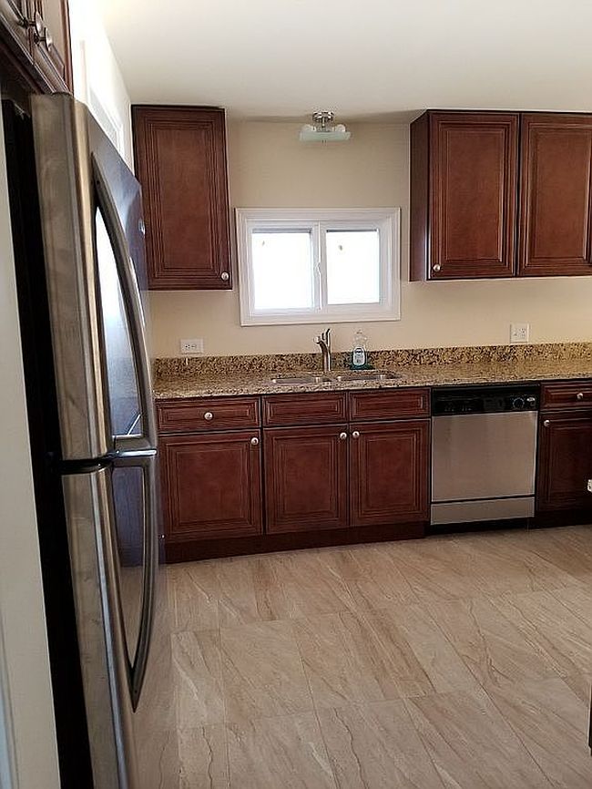 Additional photo 3 of property located at 3404 N Ozark Ave