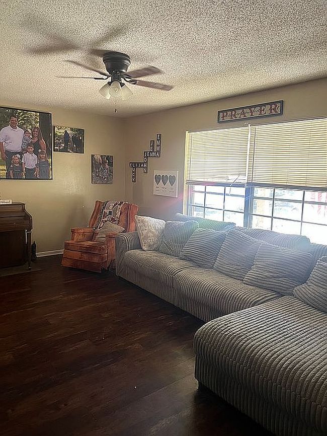 Photo of 112 Fairlane Dr, Ironton, MO