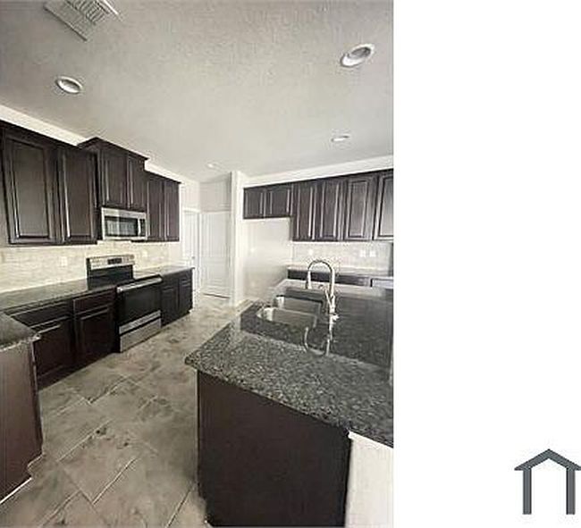 Additional photo 1 of property located at 4576 Scots Elm