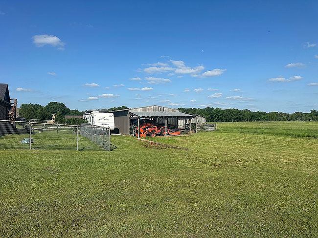 Image of 4633 Fm 744