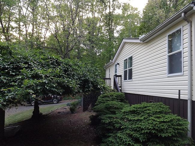 Image of 481 Mount Jefferson State Park Rd