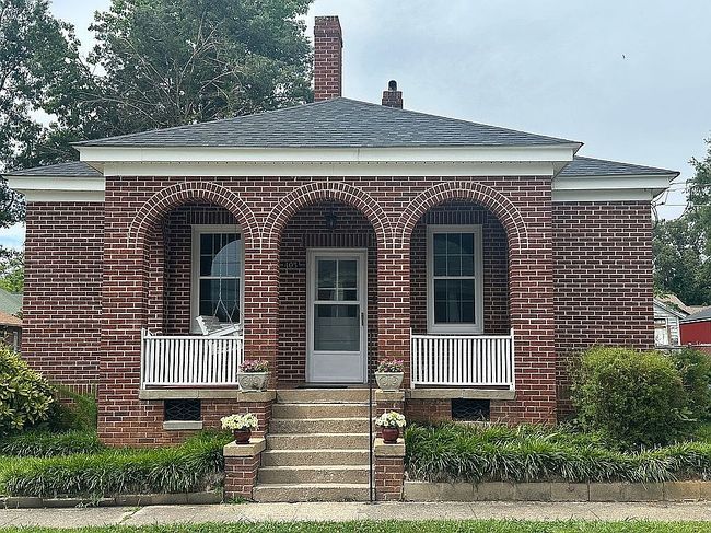 Photo of 403 Hunter St