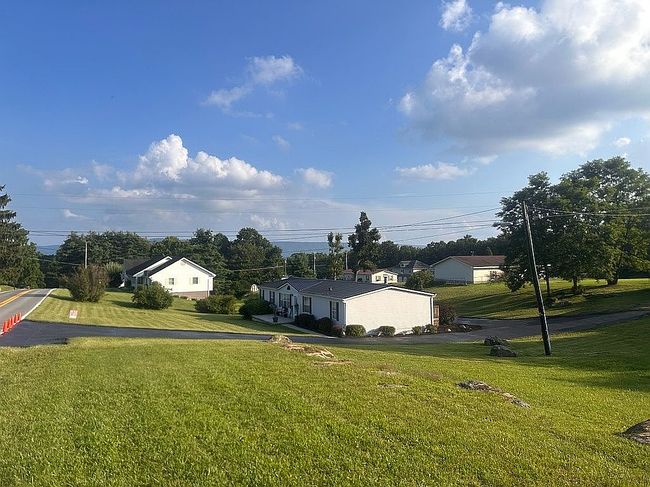 Photo of 1400 Halls Ridge Rd, Princeton, WV