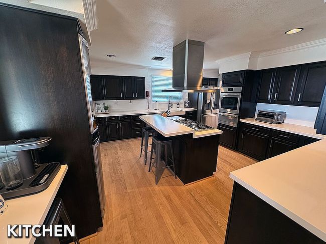 Photo of 23434 Balmoral Ln, West Hills, CA