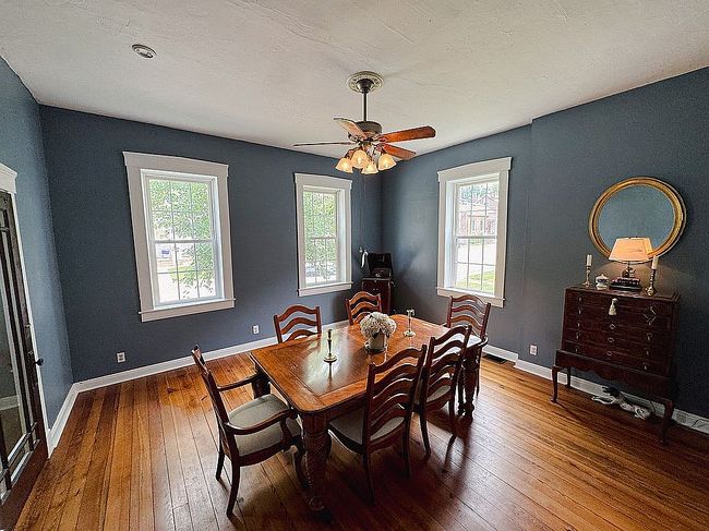 Image of 403 Stafford St