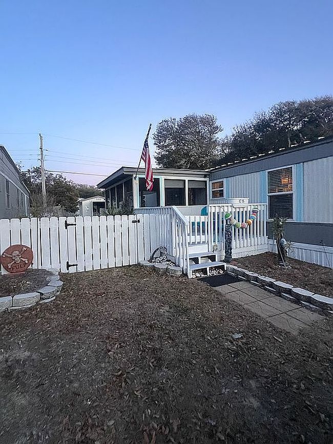 Image of 1444 Salter Path Rd #E15