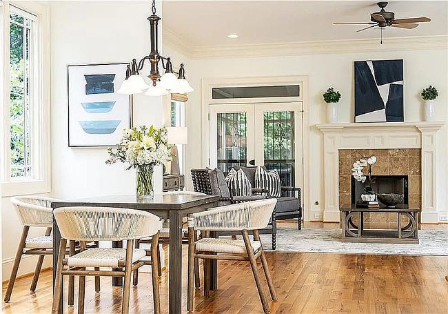 Preview of property located at 158 E Wesley Rd Ne