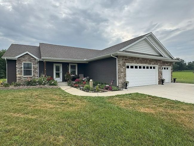 Photo of 4168 Sycamore Rd, Walkerton, IN