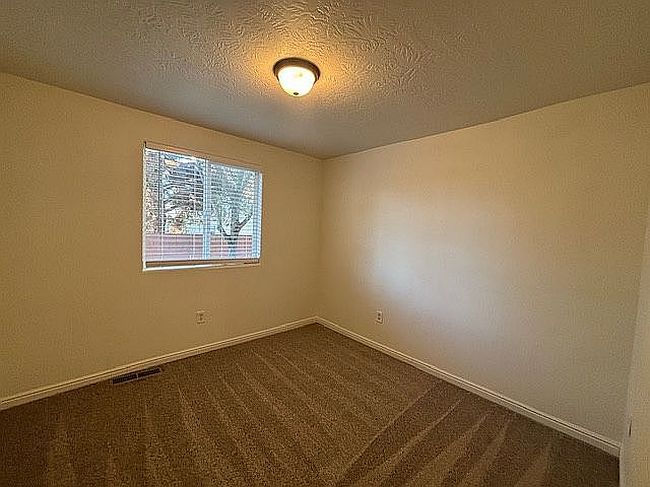 Photo of 2642 E 750 N