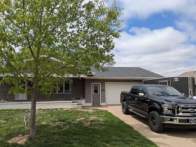 Image of 821 Country Club Dr
