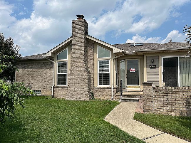 Photo of 50105 Raleigh Ct, Macomb, MI