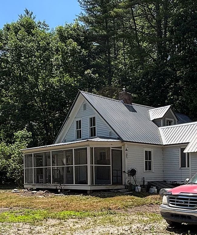 Photo of 17 River Rd, Newfane, VT