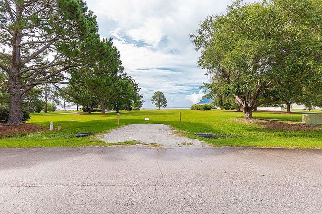 Additional photo 2 of property located at 6024 Dolphin Rd