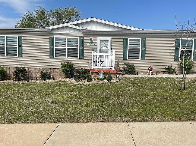 Photo of 2801 S Springfield Farms Blvd, Brookline, MO