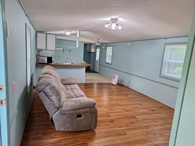 Image of 315 Amanda Ln