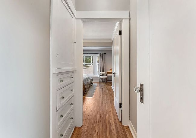 Preview of property located at 1235 N Genesee Ave