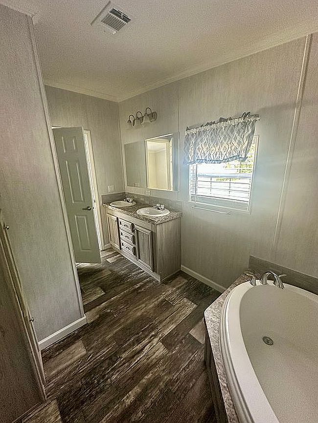 Preview of property located at 13164 Sw 18th Street Rd