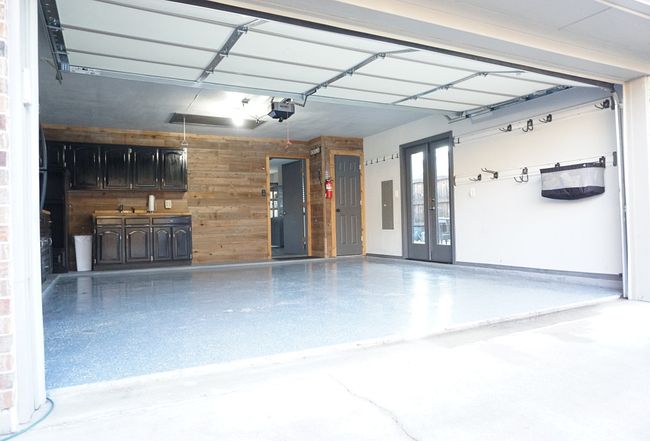 Additional photo 3 of property located at 716 Greenway Drive