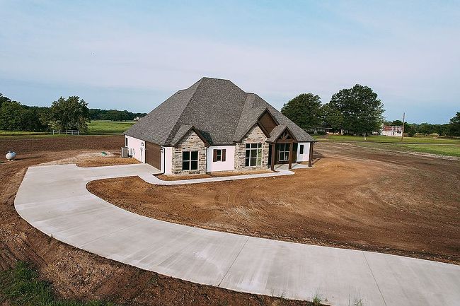 Photo of 142 Private Road 32501, Paris, TX