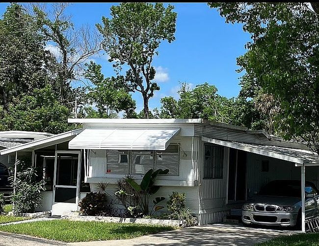 Image of 846 E Colonial Cir