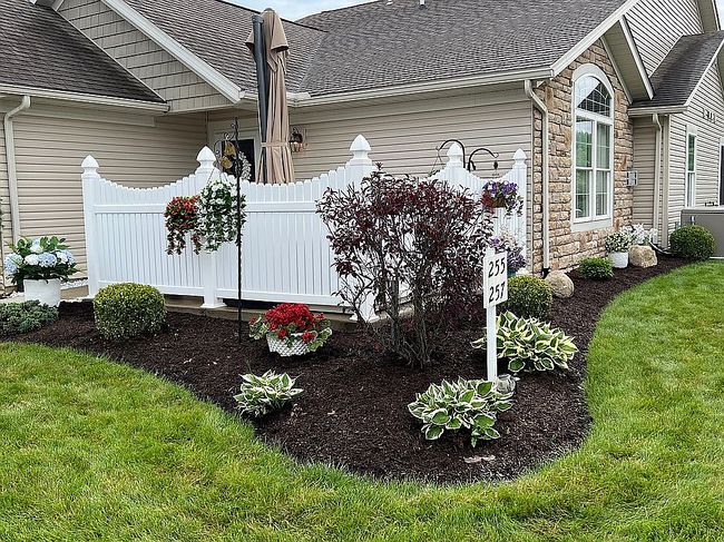 Image of 255 Woodbury Cir