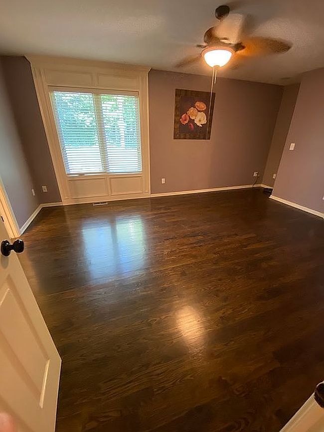Photo of 140 Nw North Shore Dr, Lake Waukomis, MO