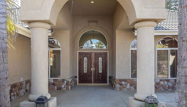 Photo of 10403 Salisbury Dr, Bakersfield, CA