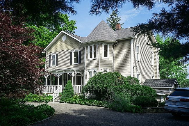 Photo of 628 Lattintown Rd, Marlboro, NY