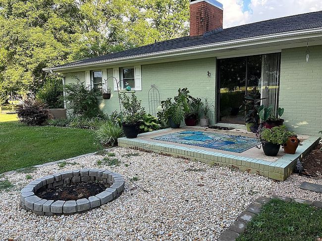 Photo of 606 Spring St, Walnut Cove, NC