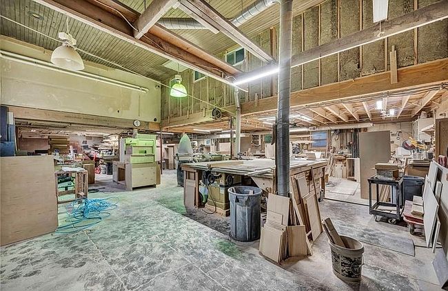 Image of 102 Factory St