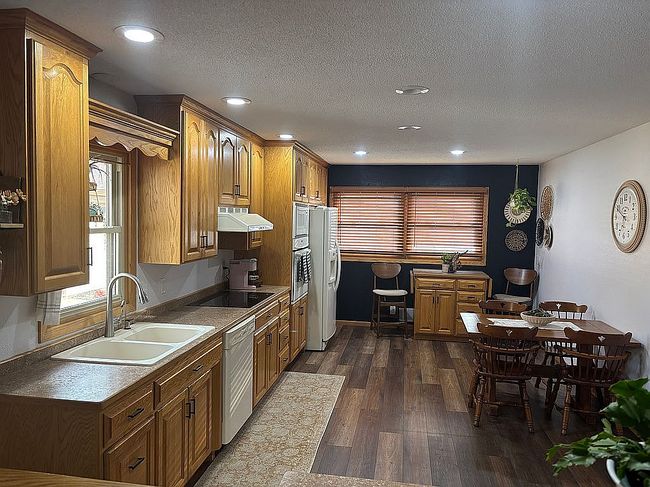 Additional photo 1 of property located at 506 Garden Dr