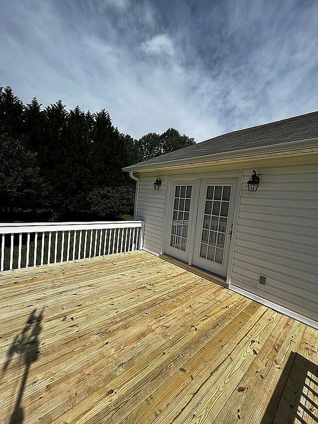 Photo of 3619 Westwood Rd, Hamptonville, NC