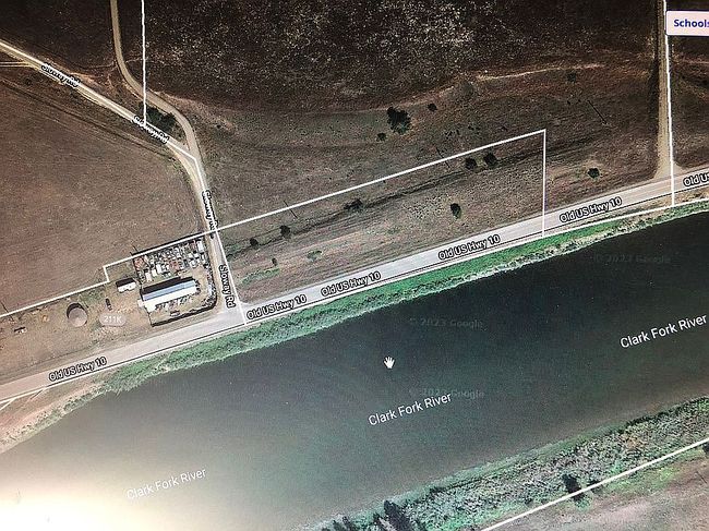 Image of 1704 Sloway Frontage Rd E