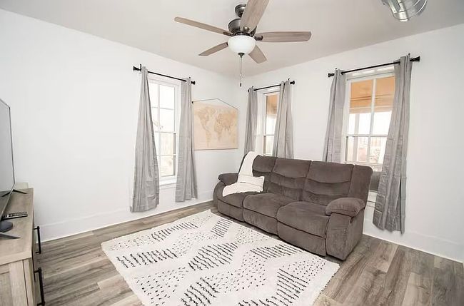 Photo of 189 Saint Marys St, Dubuque, IA