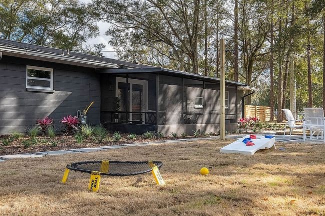 Image of 3906 Nw 19th St