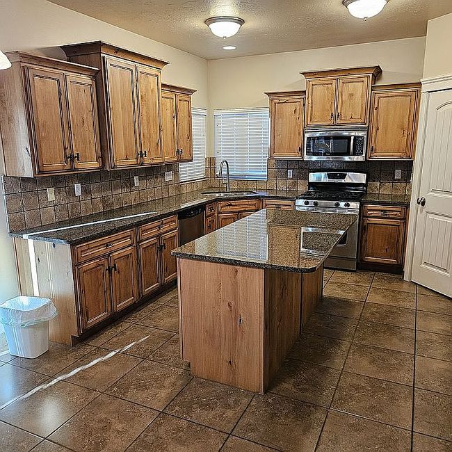 Photo of 1608 W 1300 N, Clinton, UT