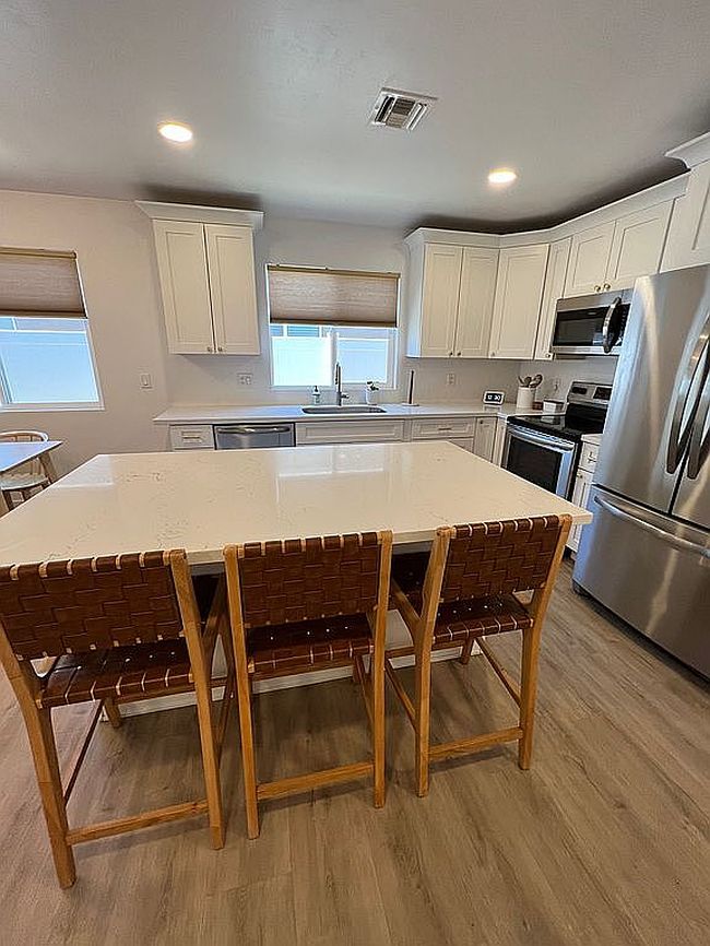 Additional photo 2 of property located at 1555 E Whirlwind Way